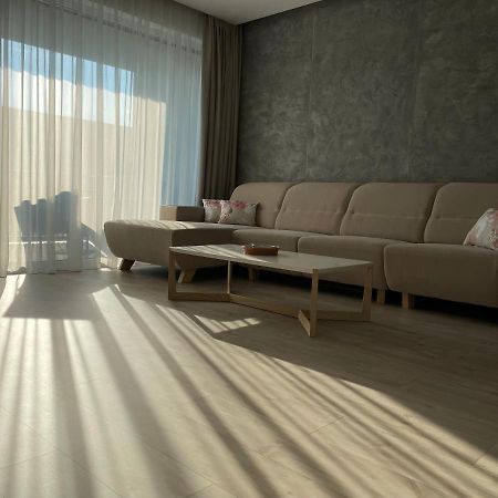 Greenbay Apartment With Free Parking Тренчин Экстерьер фото