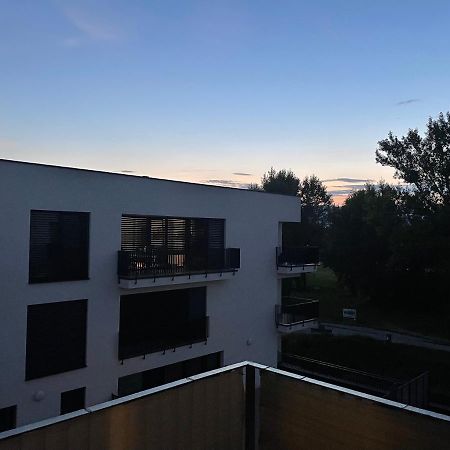 Greenbay Apartment With Free Parking Тренчин Экстерьер фото