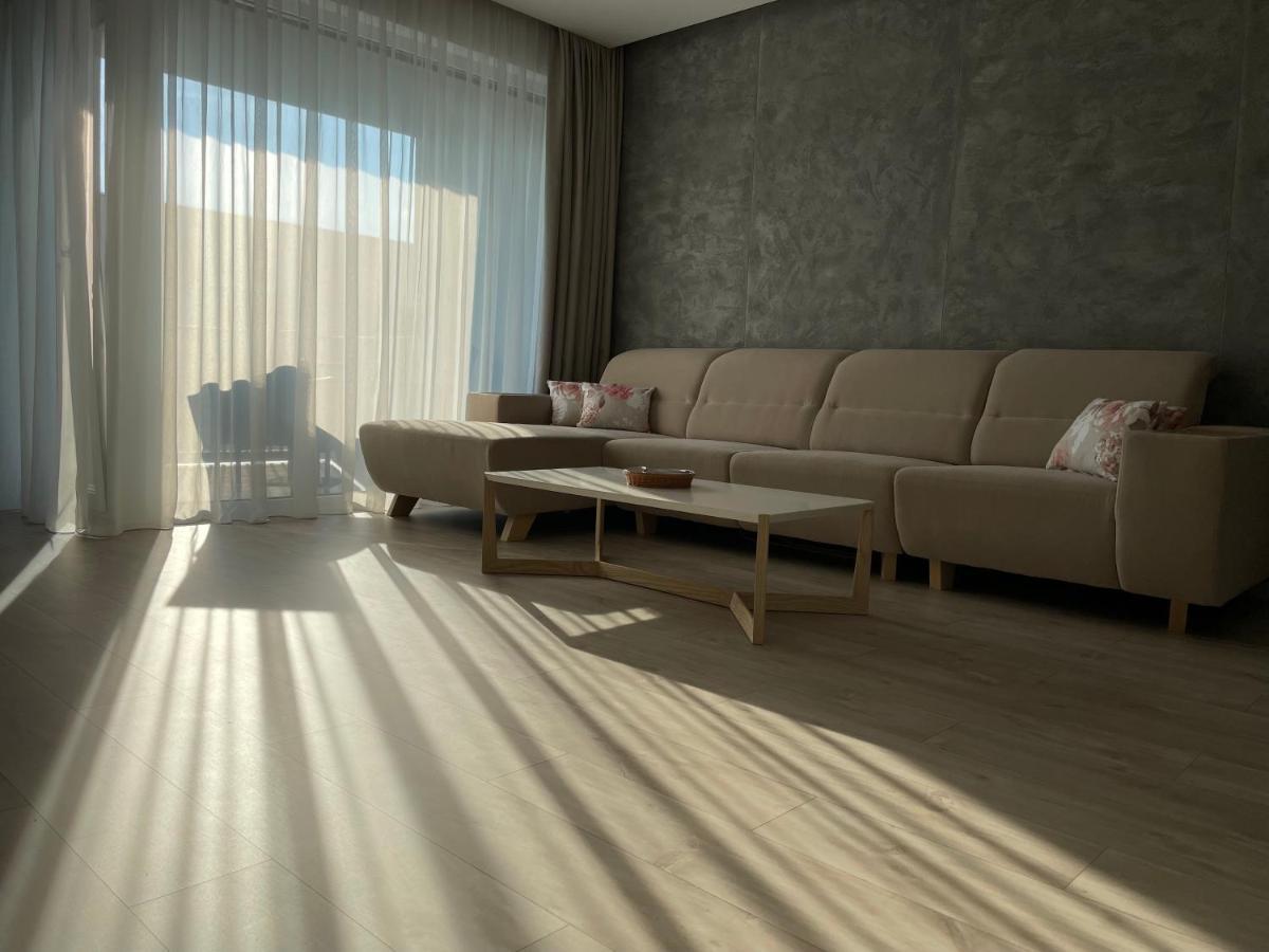 Greenbay Apartment With Free Parking Тренчин Экстерьер фото