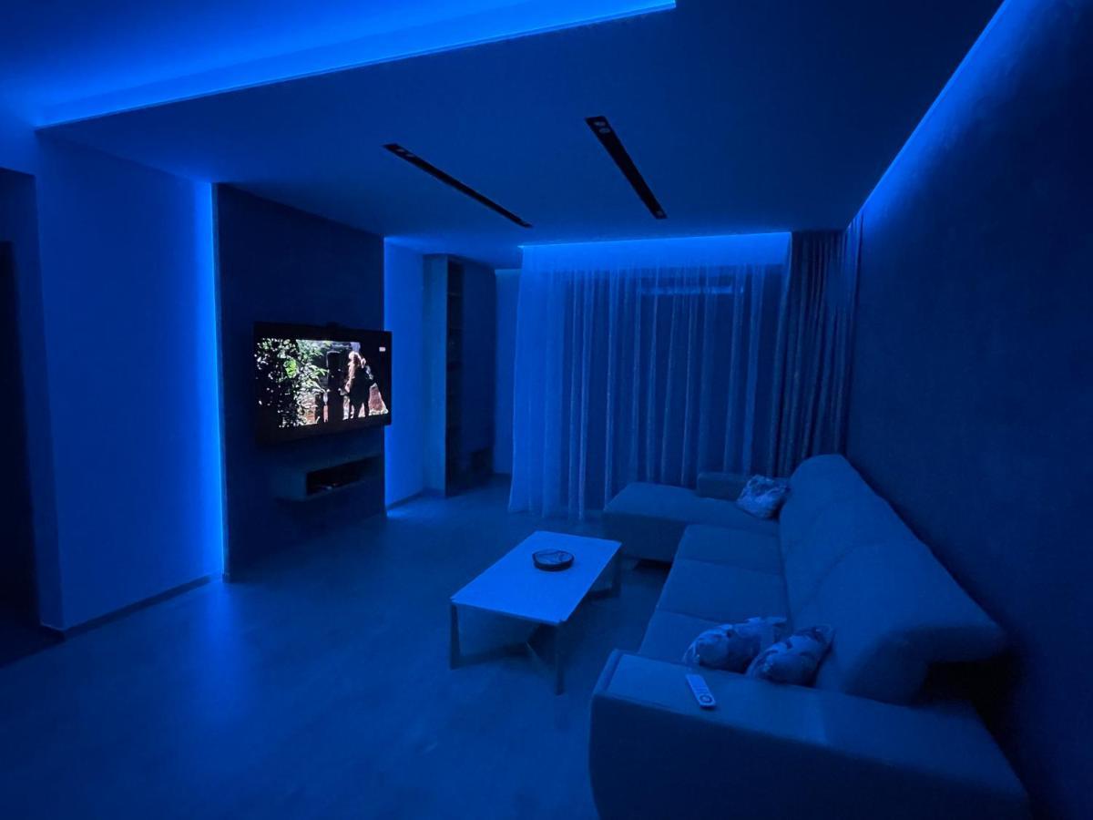 Greenbay Apartment With Free Parking Тренчин Экстерьер фото