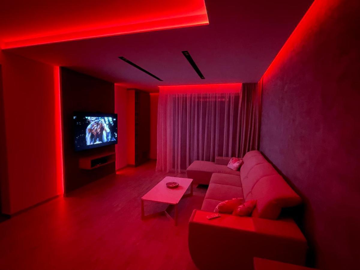 Greenbay Apartment With Free Parking Тренчин Экстерьер фото