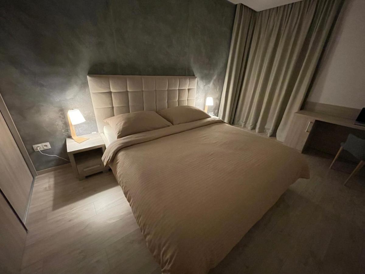 Greenbay Apartment With Free Parking Тренчин Экстерьер фото